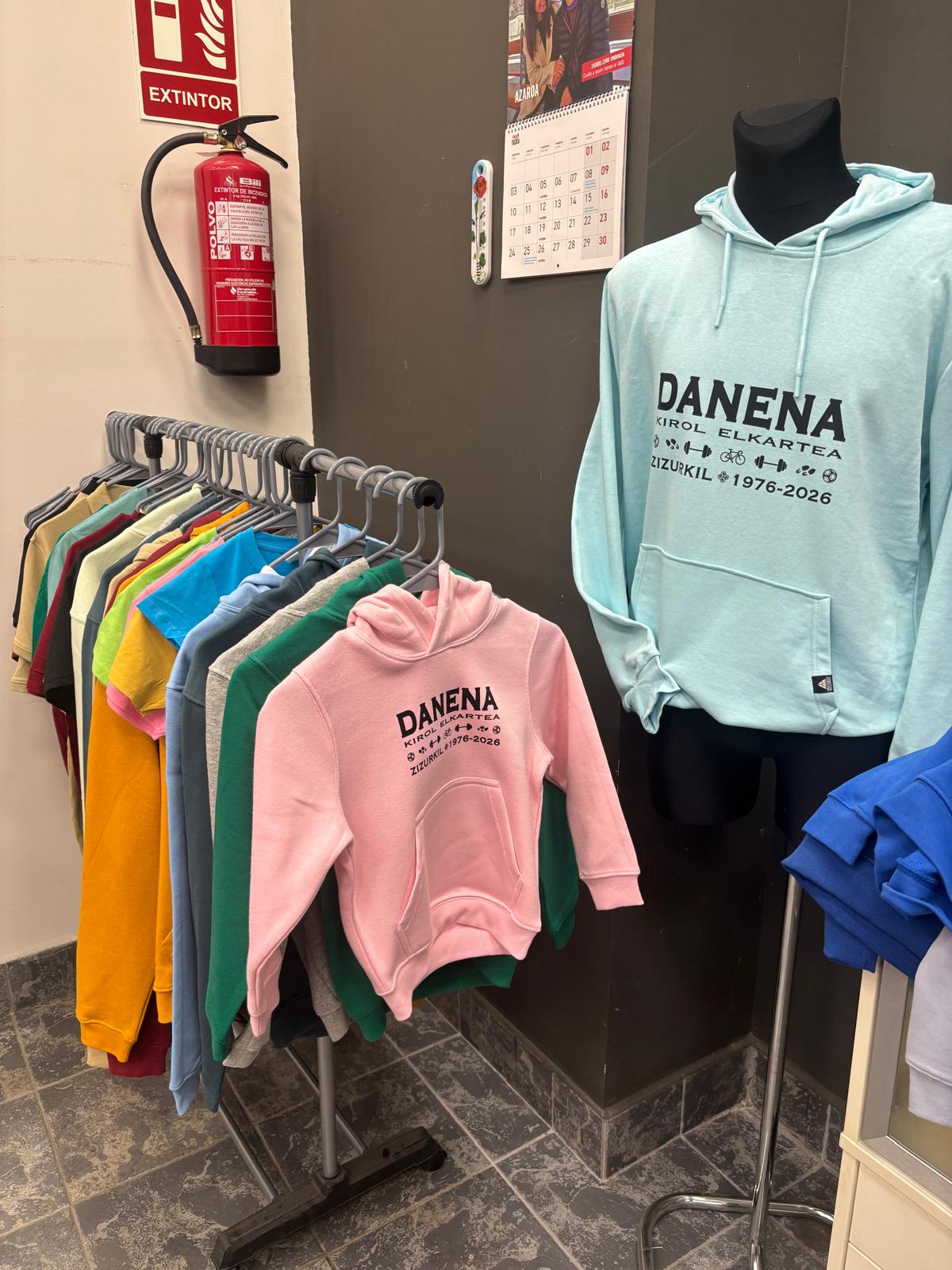 Colección de ropa deportiva — Danena